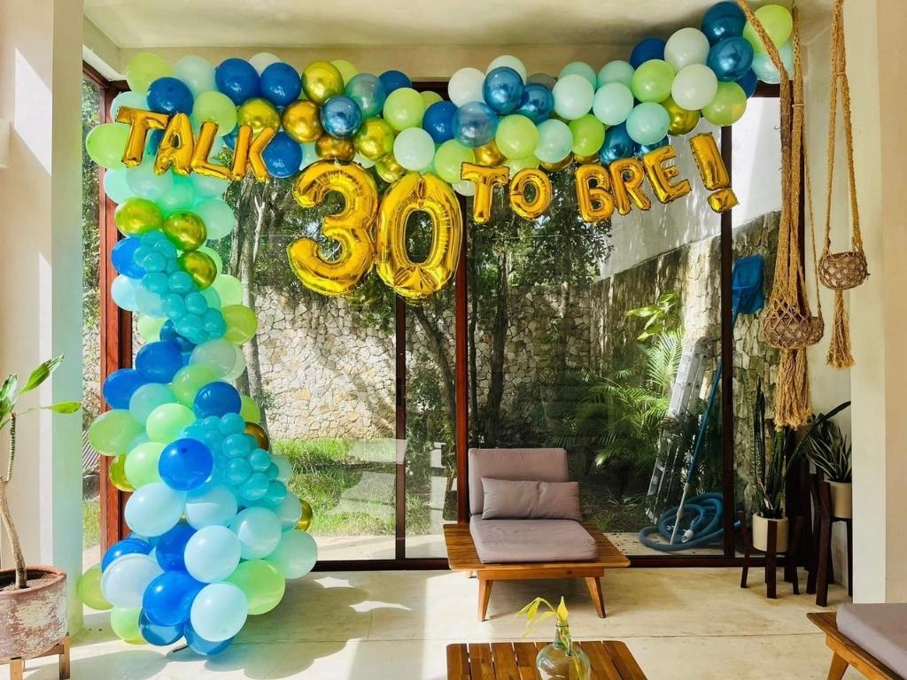 Balloons and Decorations (12)