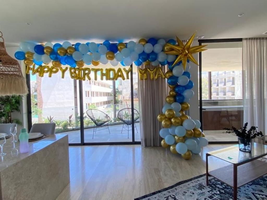 Balloons and Decorations (47)