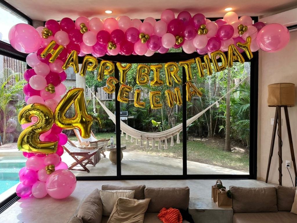 Balloons and Decorations (53)