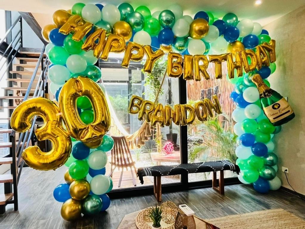 Balloons and Decorations (6)