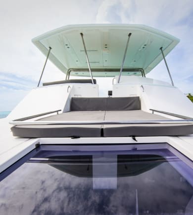 Catamaran Leopard (The Office):29