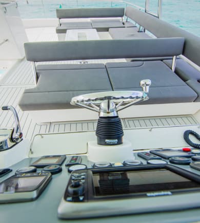 Catamaran Leopard (The Office):36