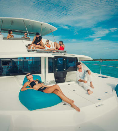 Catamaran Leopard:21