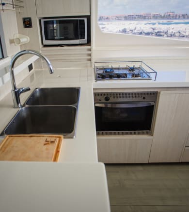 Catamaran Leopard:36